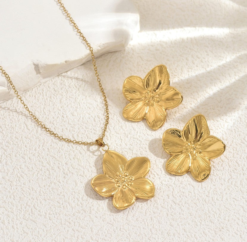 FLOWER ANTI TARNISH NECKLACE & EARRINGS
