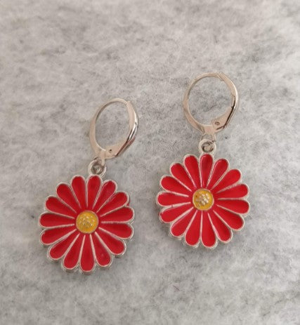 Daisy Flower Drop Earring
