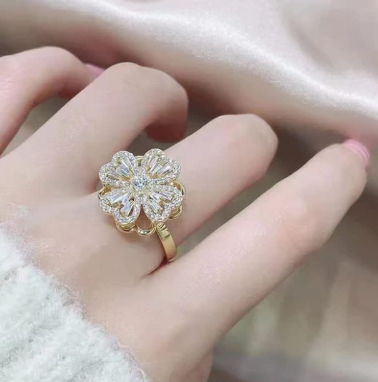 Heart Shape Spinning Rotating Finger Ring